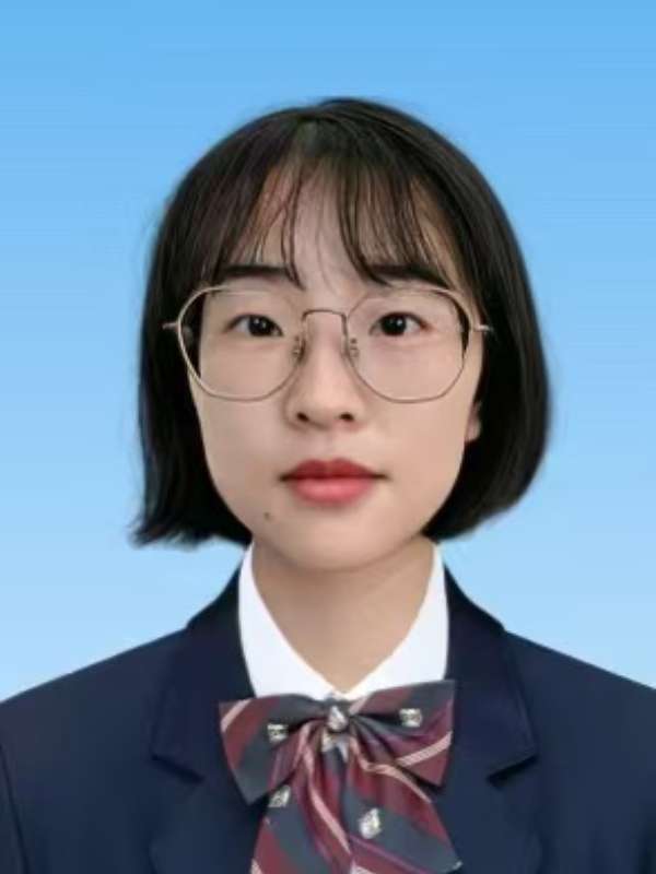 秦恺月
